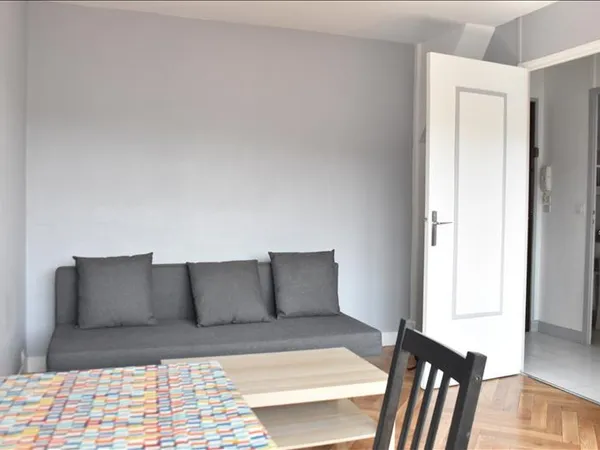 Appartement - 4ème étage - 27,35 m2 - 1 pièce - Meublé