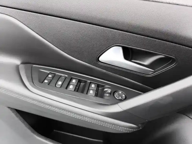Peugeot 308 sw hybrid 136 e-dcs6 allure — photo 20
