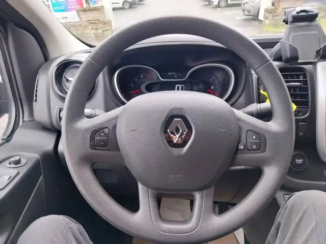 Renault Trafic fgn l1h1 1000 kg dci 170 energy edc — photo 28