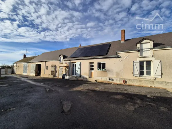 Ensemble immobilier de caractère avec dépendances – Villebarou (41000)