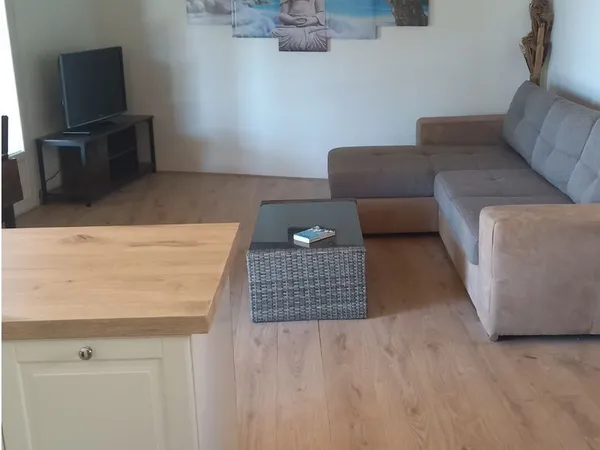A LOUER sur ST JULIEN 83560 - T2 40 M²