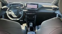 Peugeot 2008 e-2008 156ch 54 kWh GT — photo 8