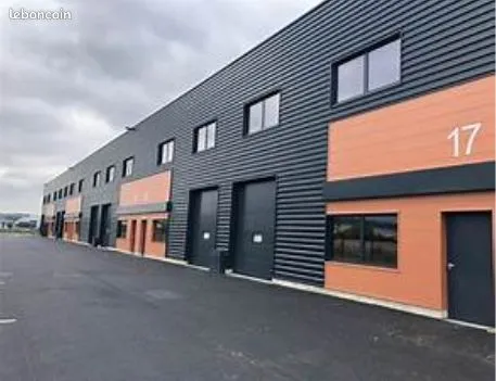 Local 230 m² Gouesnou