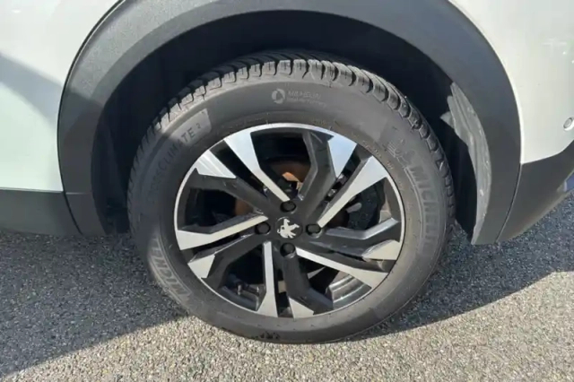 Peugeot 2008 puretech 130 s&amp;s eat8 — photo 11