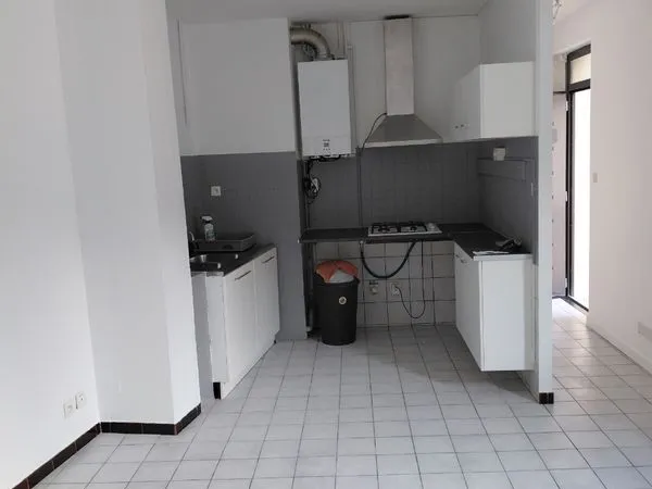 Loue appartement T2 proche centre historique de Foix