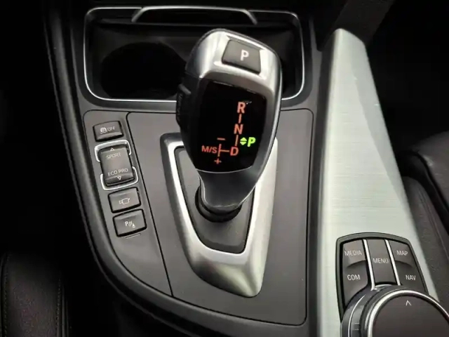 Bmw Serie 4 gran coupé 418d 150 ch bva8 — photo 48