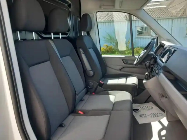 Volkswagen Crafter fg 35 l4h3 2.0 tdi 140ch business traction bva8 — photo 7
