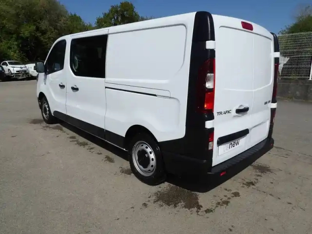 Renault Trafic ca l2h1 3000 kg blue dci 130 — photo 2