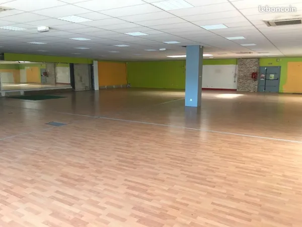 Local commercial 500 m² CHAMBRAY-LÈS-TOURS