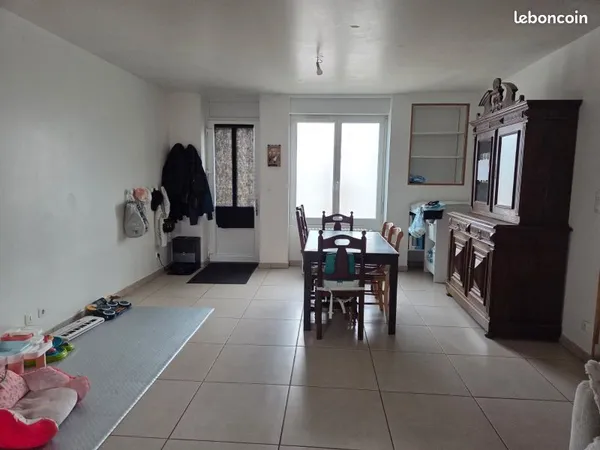 Maison de ville Cloyes les 3 rivières T4 avec dépendances