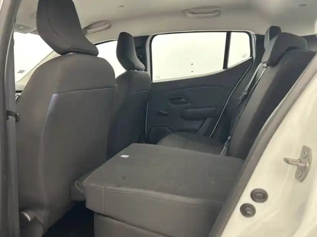 Dacia Sandero sce 65 — photo 36
