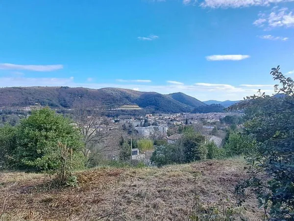 Terrain constructible 2800 m²