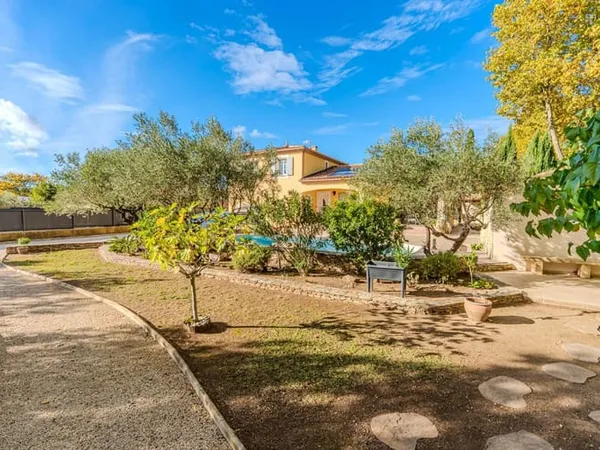 Maison 6 pièces 160 m²