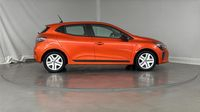 Renault Clio 1.6 E-Tech 145ch full hybrid Evolution - 24 — photo 4