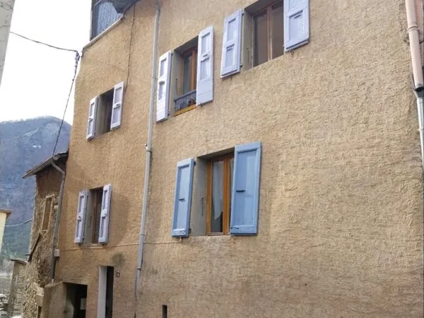 🏡 À LOUER - Maison de village 100 m² - Remollon