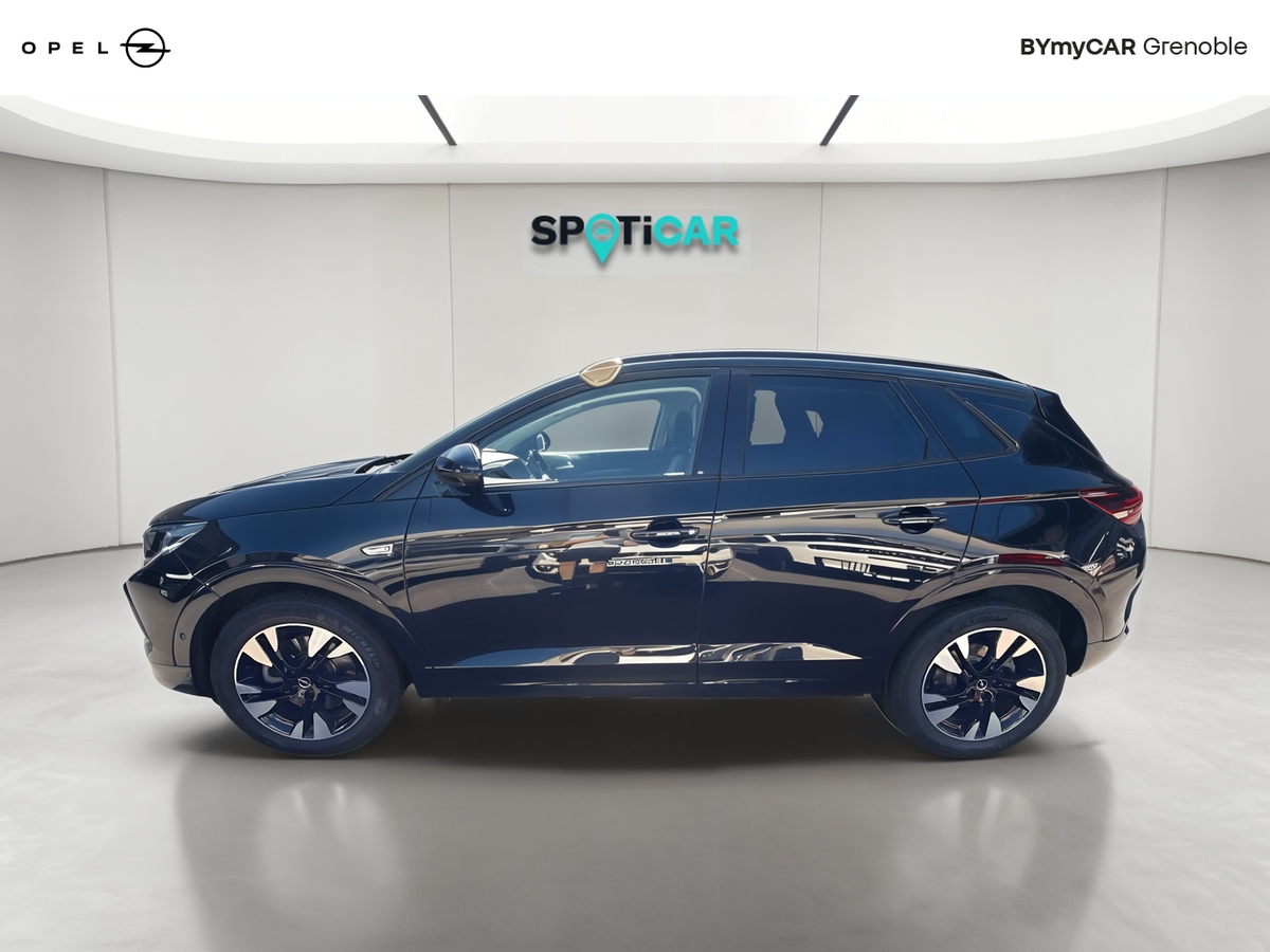 Opel Grandland Hybrid 225 ch BVA8 — photo 2