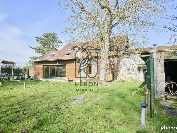 Maison 5 pièces 274 m²