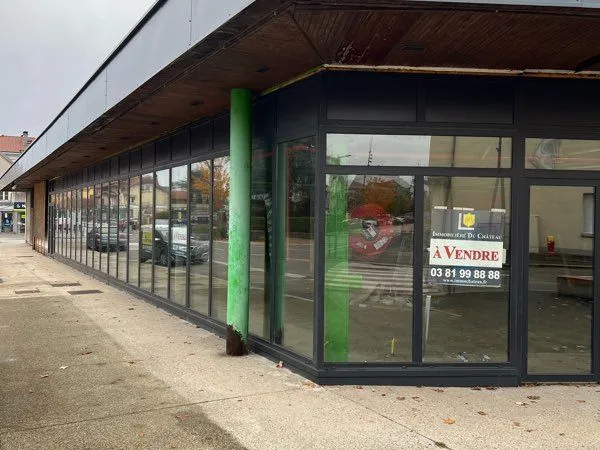 Local commercial centre-ville sochaux 800m2
