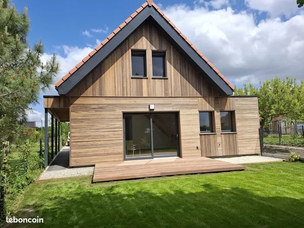 Location belle maison individuelle NEUVE de qualité avec jardin et parkings, disponible le 1er Novem