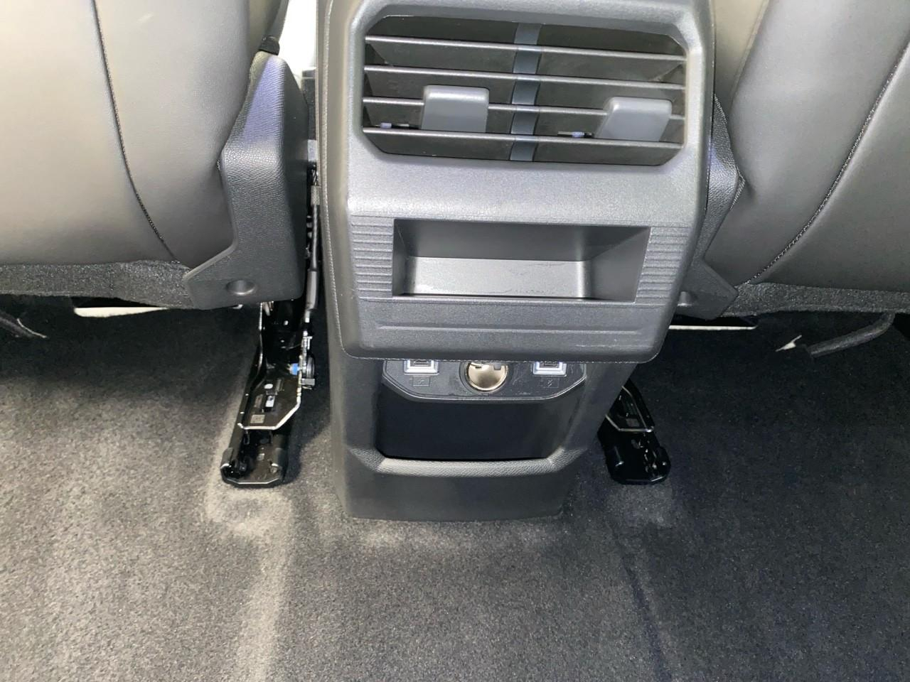 Citroën C5 Aircross hybride 145 ch e-dcs6 max — photo 24