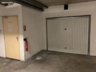 Garage à louer