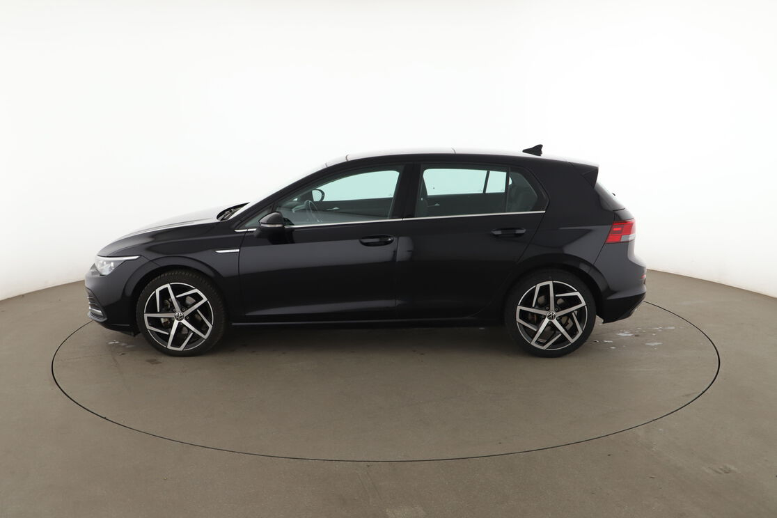Volkswagen Golf VIII 1.5 eTSI OPF Style DSG7 — photo 2