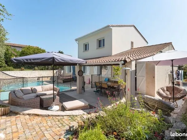 Villa 7 pièces 156 m²