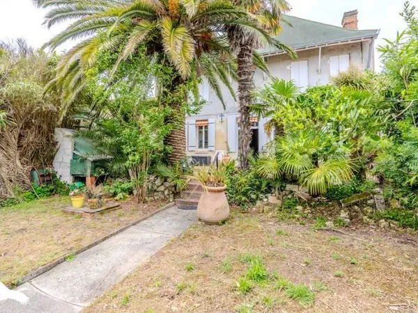 Maison 7 pièces 283 m²