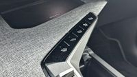Peugeot 5008 Hybrid 145ch GT e-DCS6 — photo 15