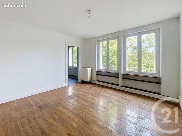 Appartement 4 pièces 77 m²