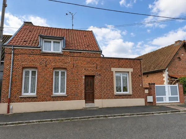 MAING  Maison de village avec jardin, dépendances et stationnement