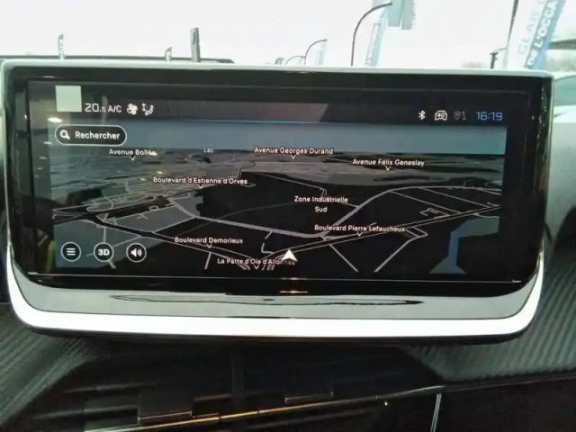 Peugeot 208 electrique 50 kwh 136ch — photo 7