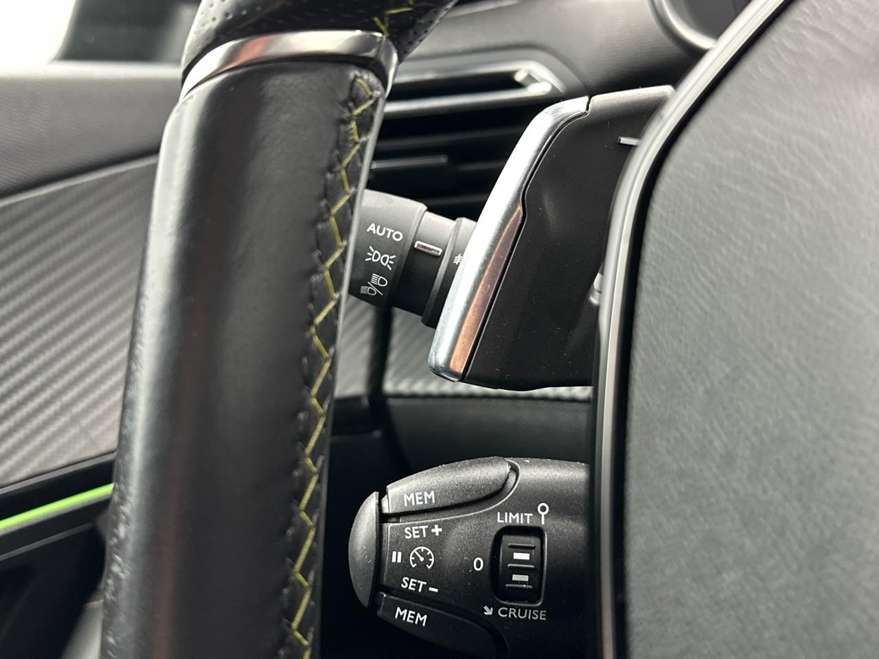 Peugeot 2008 puretech 130 s&s eat8 gt — photo 20