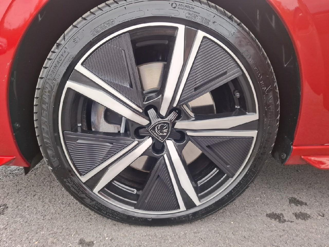Peugeot 308 phev 180ch gt e-eat8 — photo 11