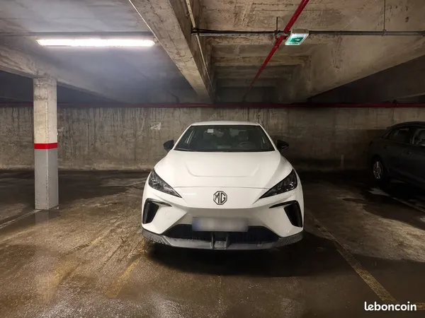 Parking couvert sécurisé - Porte de Choisy, Paris 13e - 50 /mois