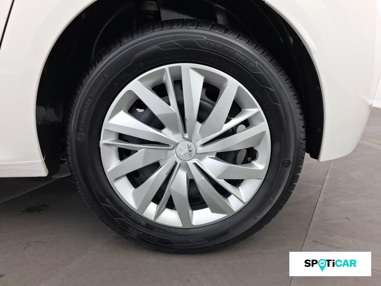 Peugeot 208 1.2 puretech 75ch s&s like 2022 — photo 11