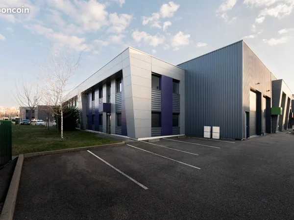 Location Bureau meublé 13m² individuel en ZFU