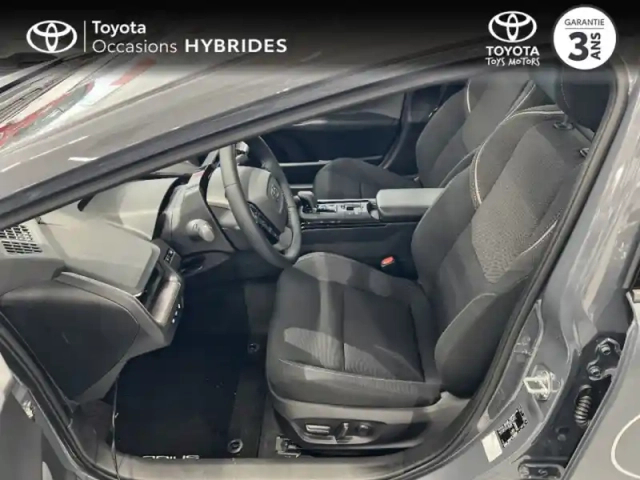 Toyota Prius hybride rechargeable 223ch design phe — photo 11