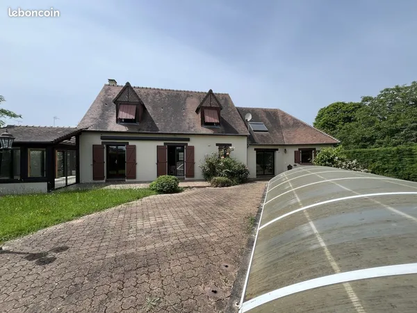 Maison 9 pièces 176 m²