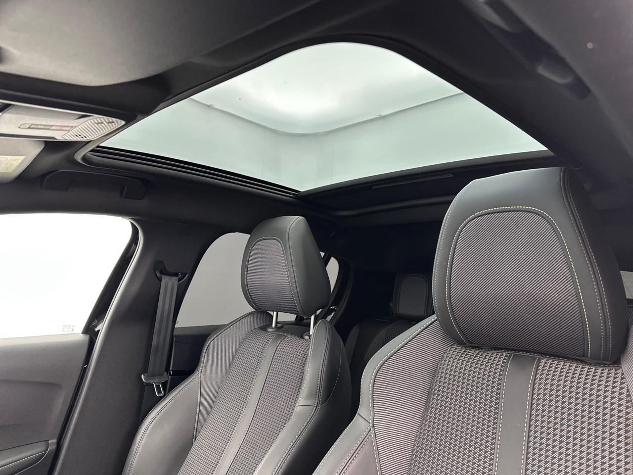 Peugeot 208 puretech 100 s&s eat8 gt — photo 35