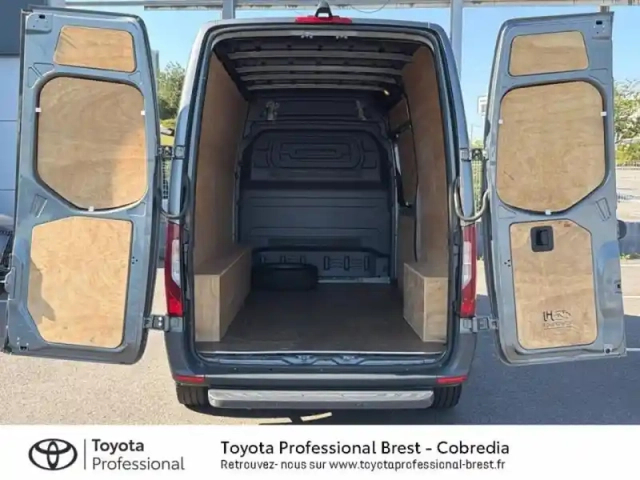 Mercedes Sprinter fg 215 cdi 39 3t0 select traction 9g-tronic — photo 10