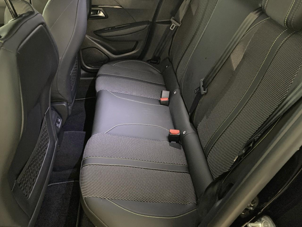 Peugeot 208 hybrid 145 ch e-dcs6 gt — photo 10