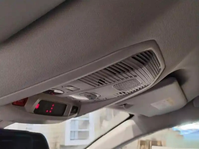 Citroën C5 Aircross hybride rechargeable 225 e-eat8 shine — photo 25