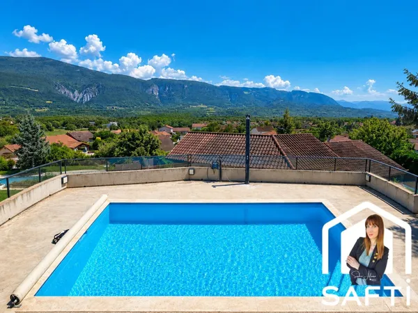 Maison familiale avec piscine et vue imprenable sur le Vercors