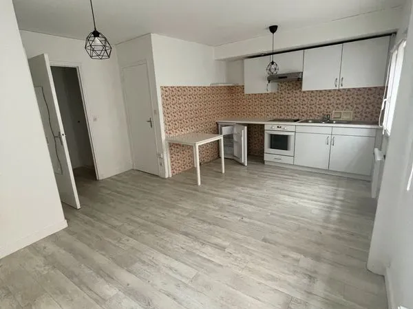 T1 25 m² environ - Toulouse Saint-Pierre - 497 charges comprises - Disponible immédiatement