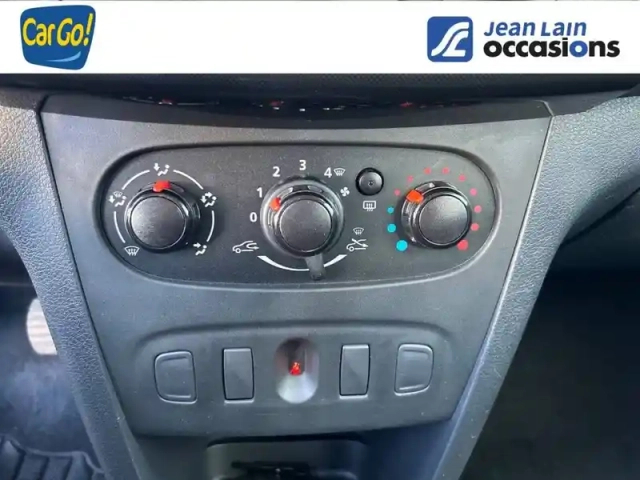 Dacia Sandero sce 75 — photo 19