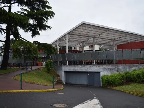 Place de parking sécurisée, Épine Guyon Franconville