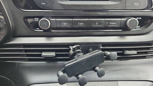 Hyundai i20 1.2 i 84 - Initia – 2023 – 71801 km – Essence – Boîte Manuelle — photo 8