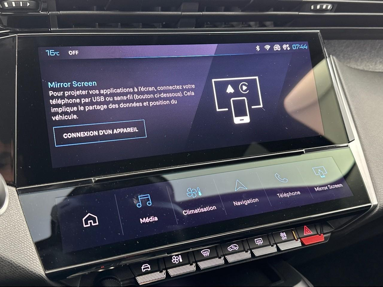 Peugeot 308 puretech 130ch s&s eat8 allure — photo 24