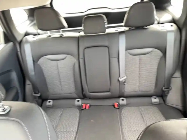 Renault Kadjar blue dci 115 — photo 32